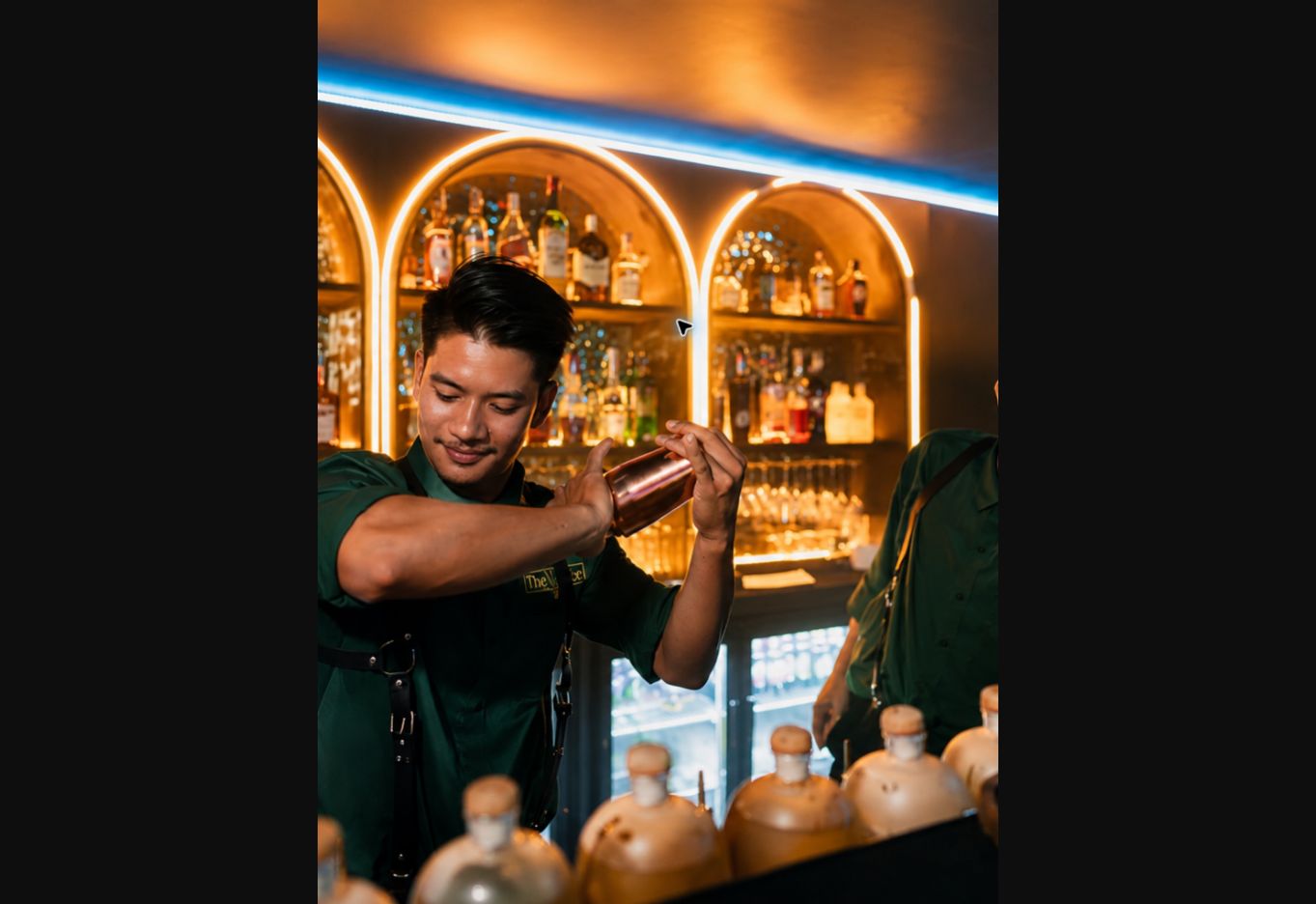 The Voice Karaoke & Lounge · 3